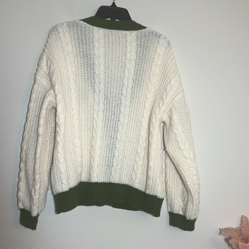 Taylor Swift Evermore Folklore Chunky Cable Knit Button Front Cardigan Sweater - Picture 4 of 5